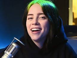 Billie Eilish – All Body Measurements Including Boobs, Waist, Hips and More