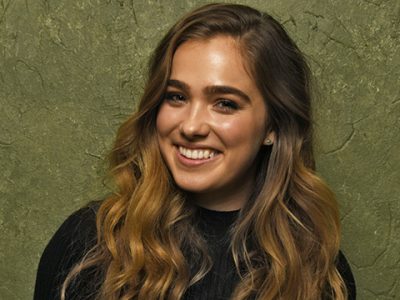 Haley Lu Richardson – All Body Measurements Including Boobs, Waist, Hips and More