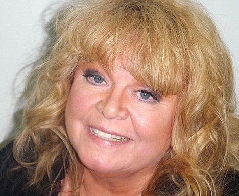 Sally Struthers Body Measurements Boobs Waist Hips