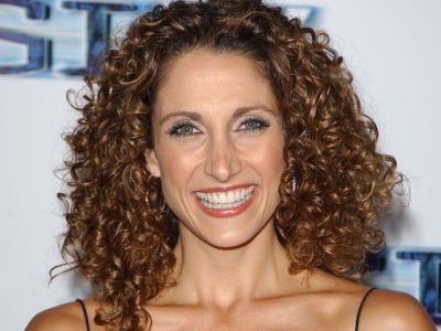 Melina Kanakaredes – All Body Measurements Including Boobs, Waist, Hips and More