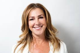 Peri Gilpin – All Body Measurements Including Boobs, Waist, Hips and More