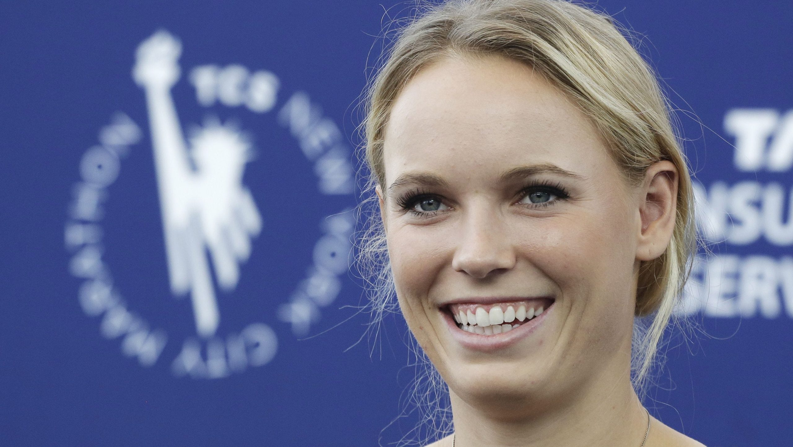 Caroline Wozniacki Body Measurements Boobs Waist Hips