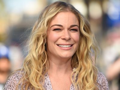 LeAnn Rimes – All Body Measurements Including Boobs, Waist, Hips and More