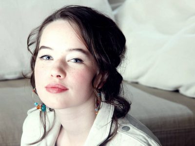 Anna Popplewell – All Body Measurements Including Boobs, Waist, Hips and More