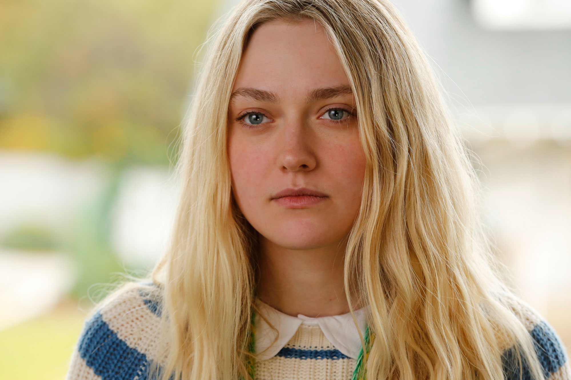 Dakota Fanning Body Measurements Boobs Waist Hips