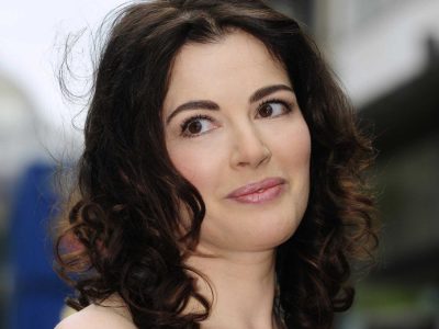 Nigella Lawson – All Body Measurements Including Boobs, Waist, Hips and More