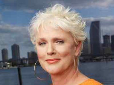 Sharon Gless – All Body Measurements Including Height, Weight, Shoe Size and More