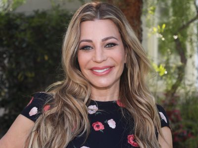 Taylor Dayne – All Body Measurements Including Bra Size, Height, Weight and More